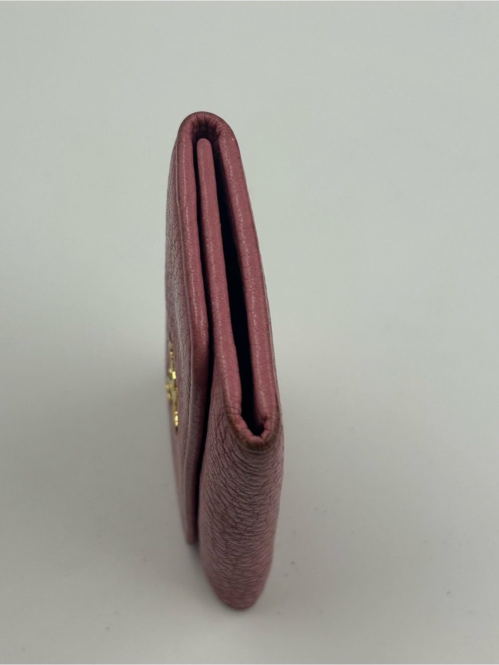 Prada pink pebbled leather keyholder - Picture 4 of 10